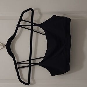 Gap Fit Breathe Light Support Sports Bra.